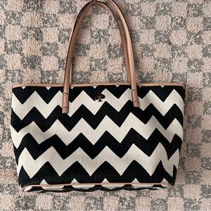 Kate Spade black and white chevron tote bag